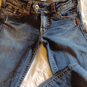 SILVER JEANS Tuesday Cut Size 27
